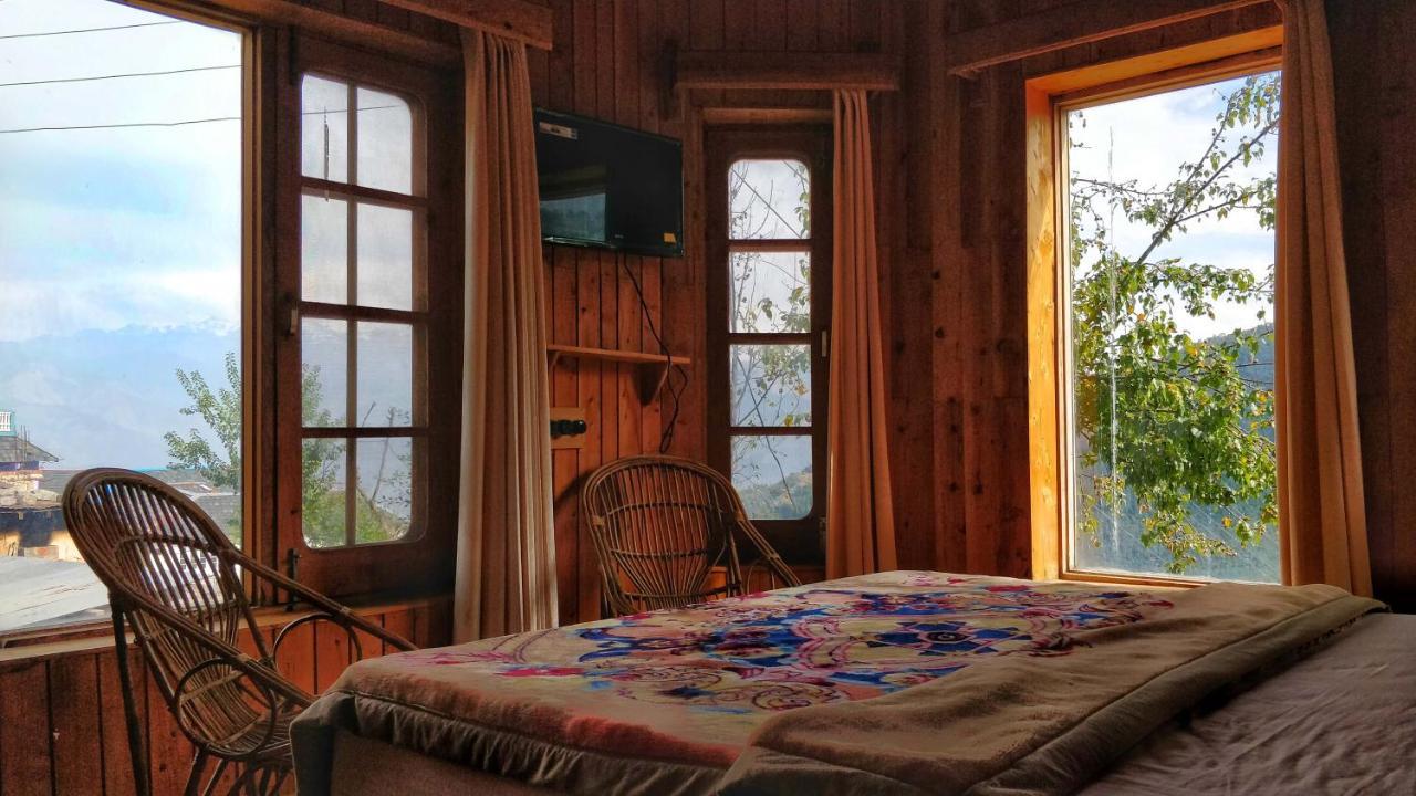 Loghouse At Khajjiar Lake エクステリア 写真
